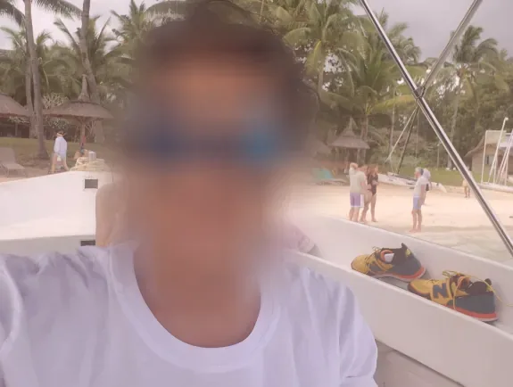 Andrea, 39