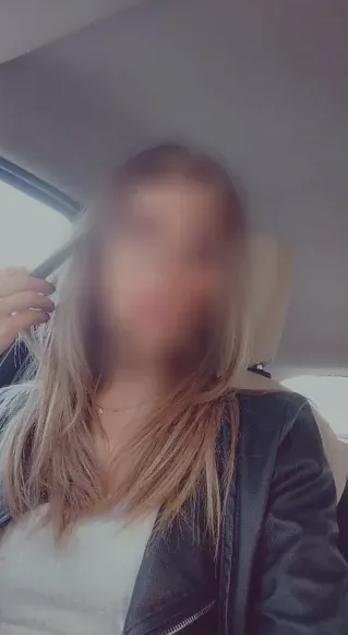 Angelika, 33