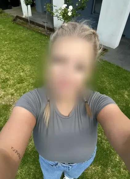 Clara, 30