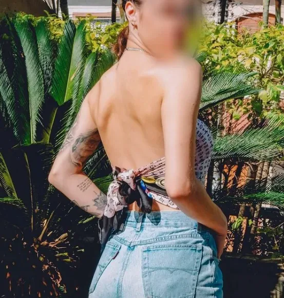 Elisa, 29