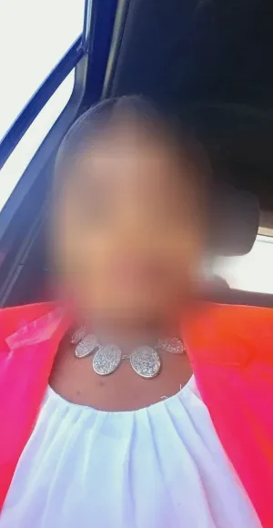 Fabienne, 40