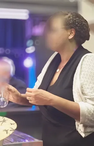 Lilly, 37