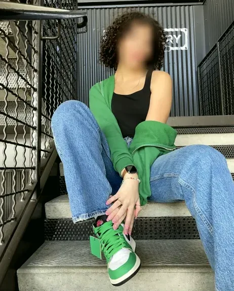 Marina, 20