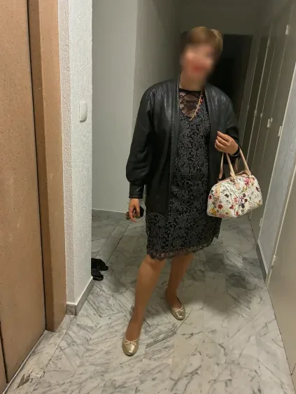 Paula, 37