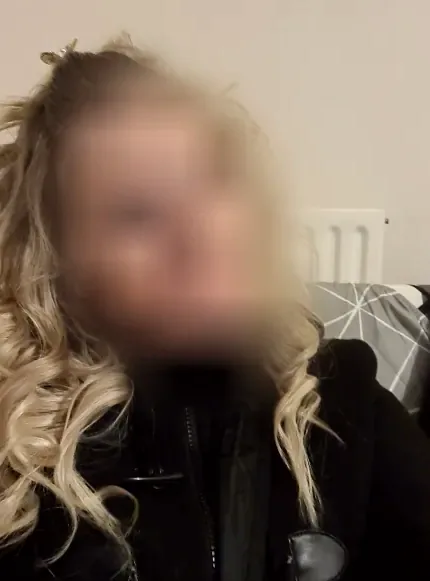 Pia, 36