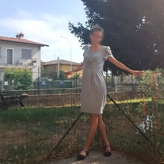 Sina, 39