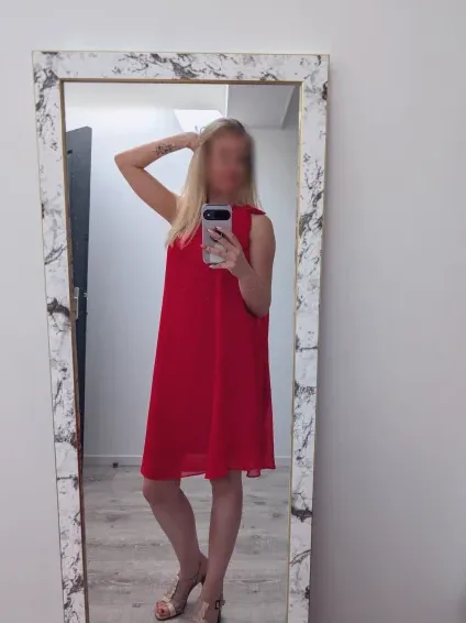 Theresa, 30